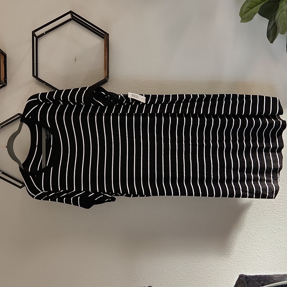 Torrid Size 3 black & white striped dress NWT